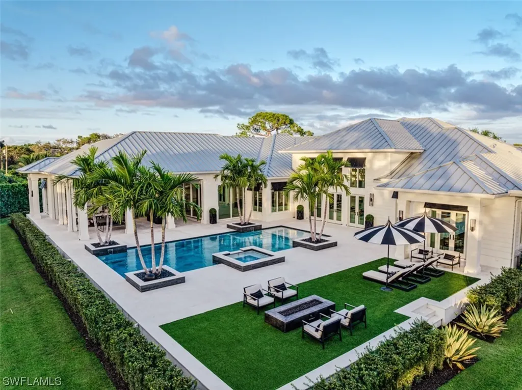 185 Cajeput Drive Naples FL 34108