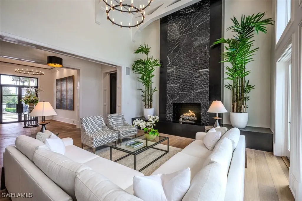 185 Cajeput Drive Naples FL 34108