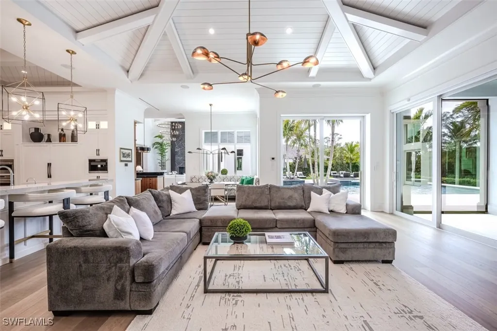 185 Cajeput Drive Naples FL 34108