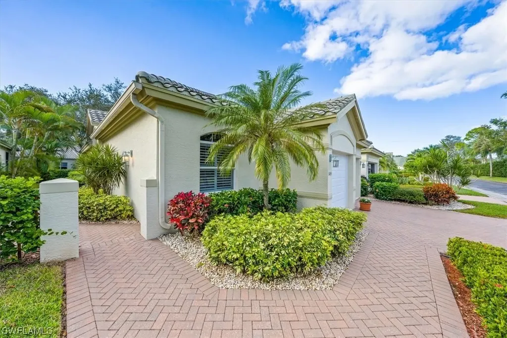845 Vistana Circle Naples FL 34119