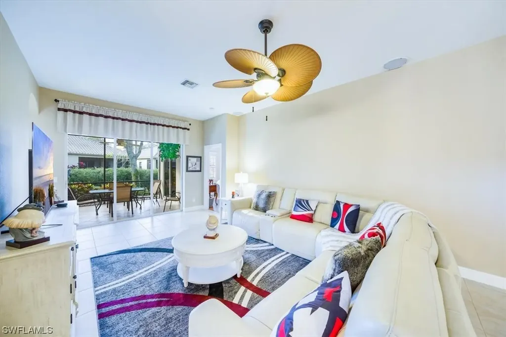 845 Vistana Circle Naples FL 34119