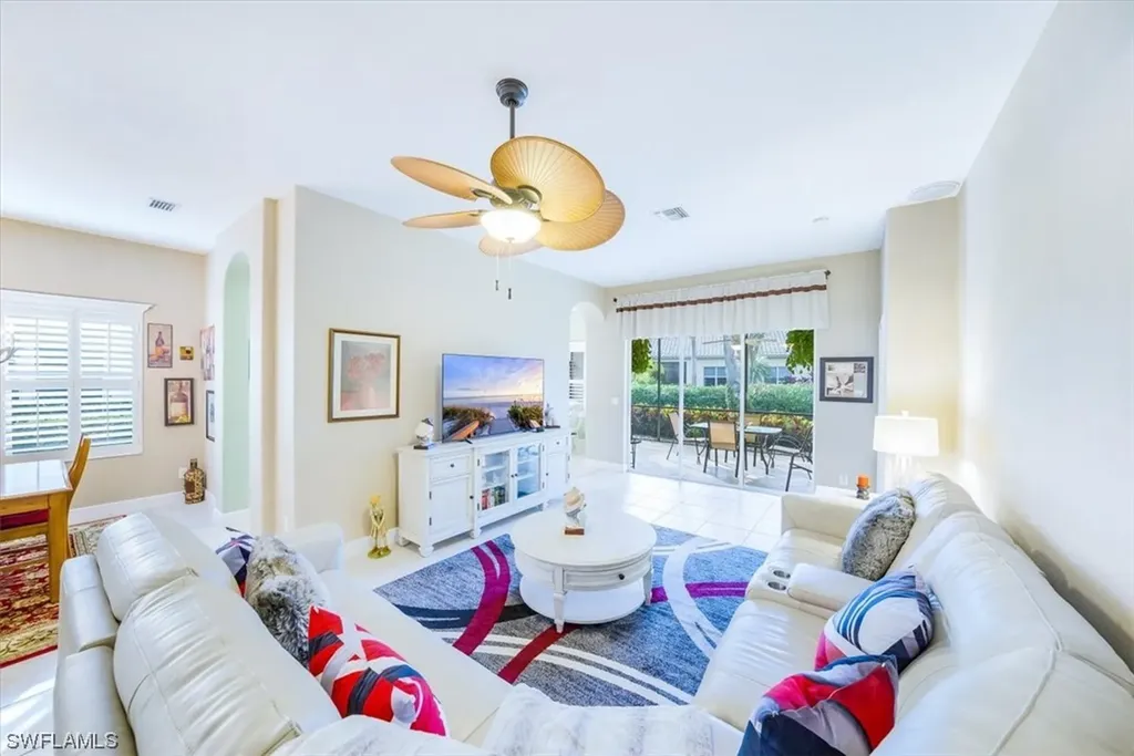 845 Vistana Circle Naples FL 34119