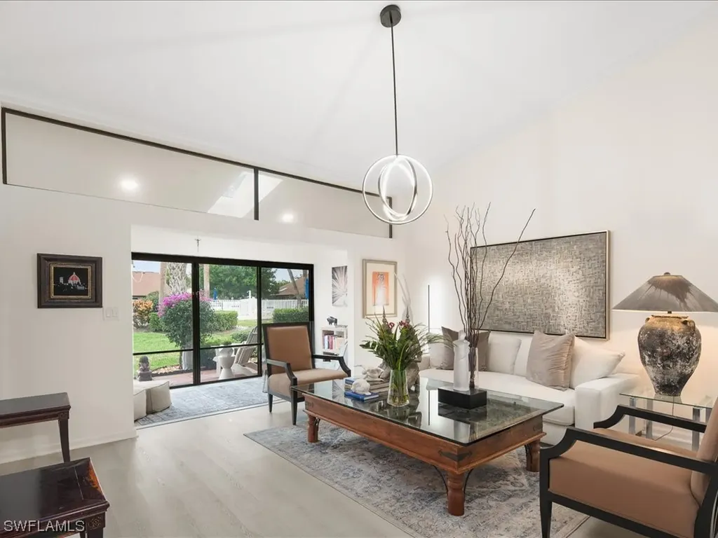 Naples FL, 3301 Erick Lake Drive, Unit 701