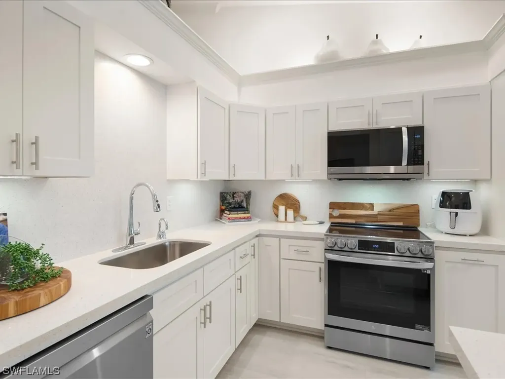 3301 Erick Lake Drive Naples FL 34109