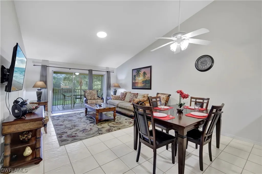 289 Robin Hood Circle Naples FL 34104