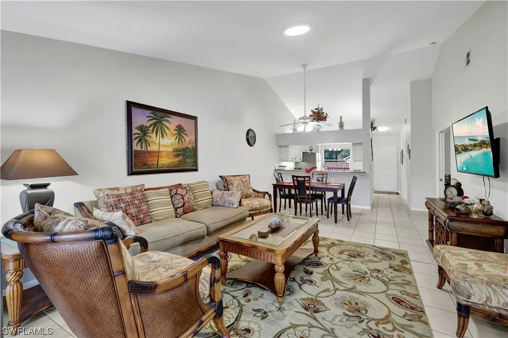 289 Robin Hood Circle Naples FL 34104