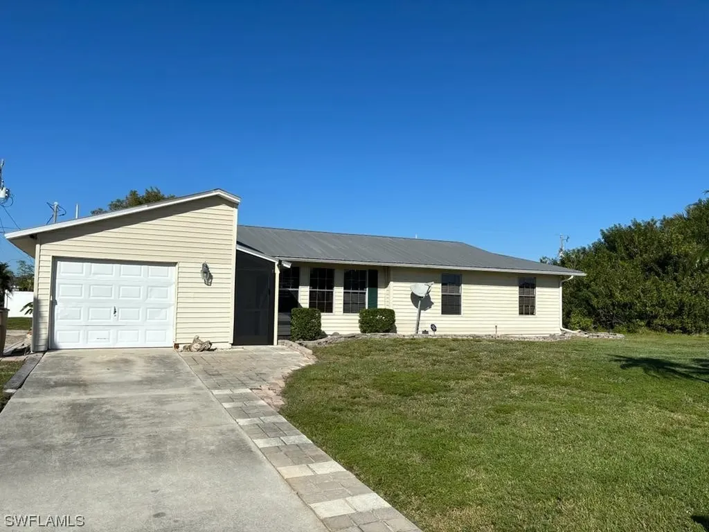 305 NE 23rd Street Cape Coral FL 33909