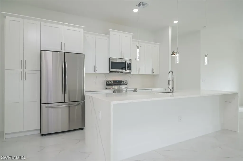 3303 21st Street SW Lehigh Acres FL 33976