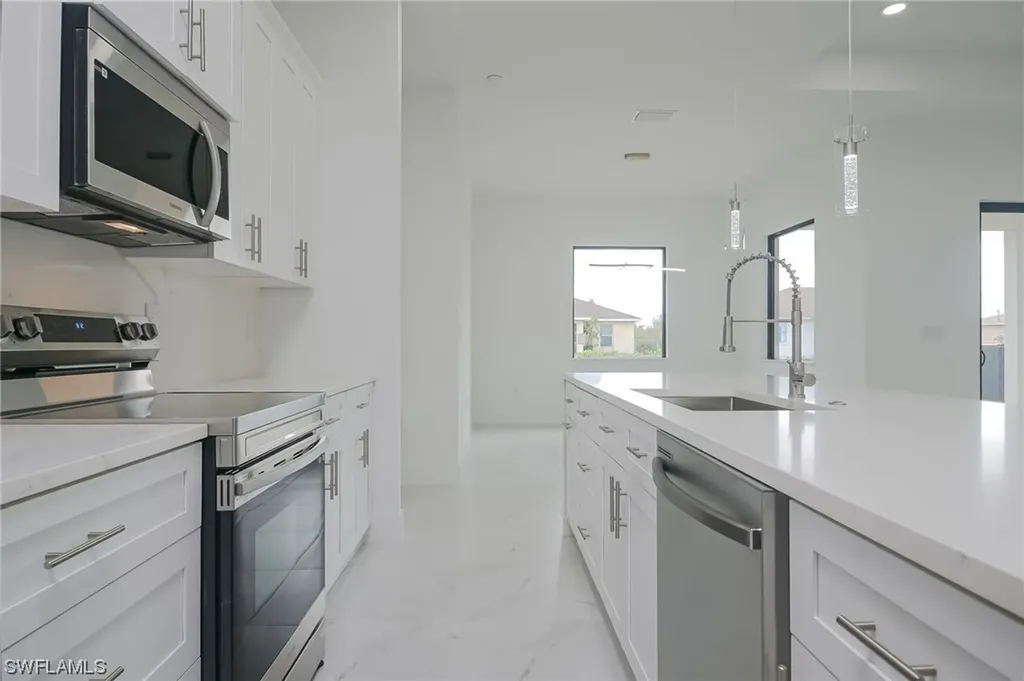 3303 21st Street SW Lehigh Acres FL 33976