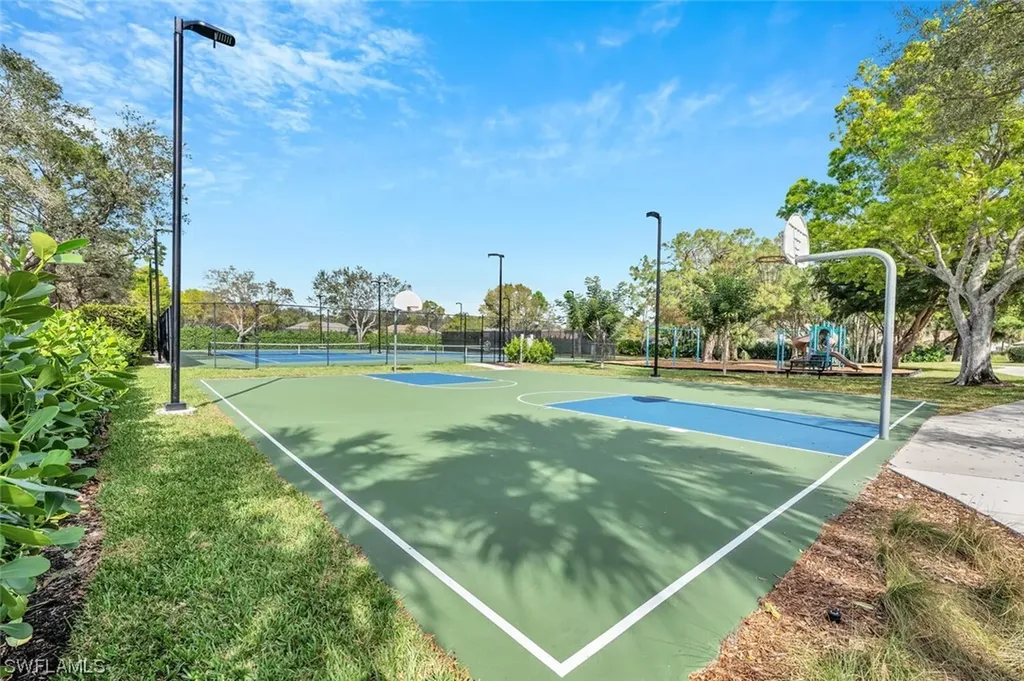 6763 Old Banyan Way Naples FL 34109