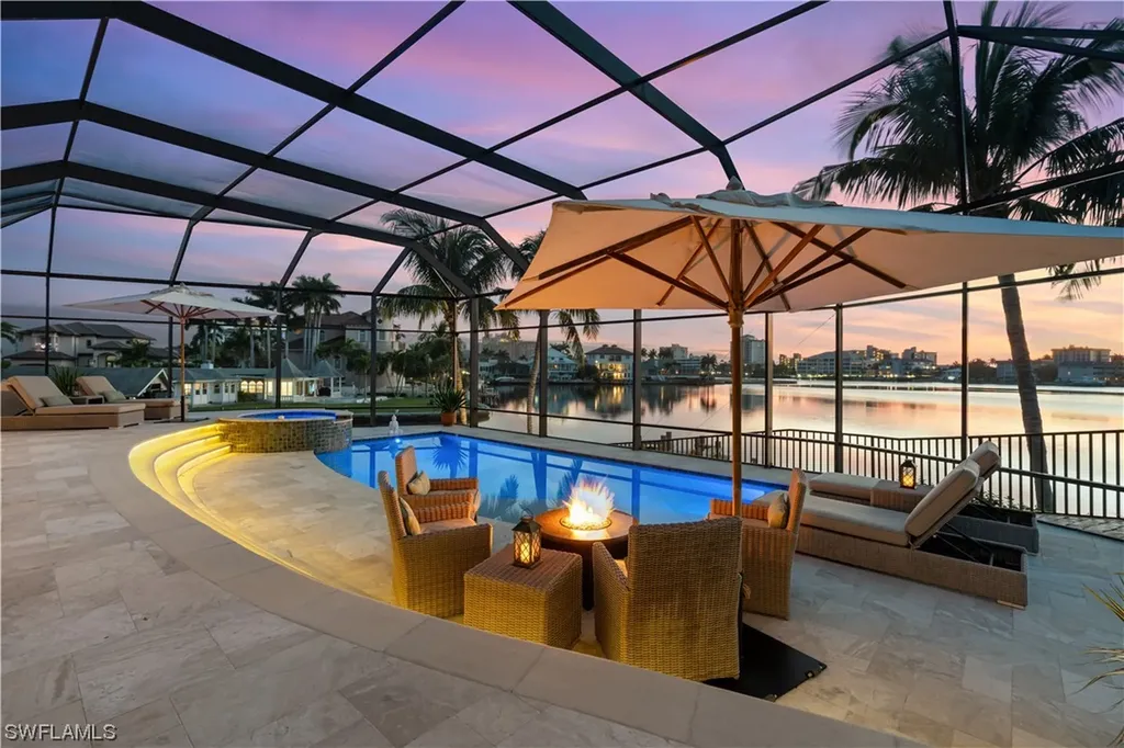 368 Bayside Avenue Naples FL 34108