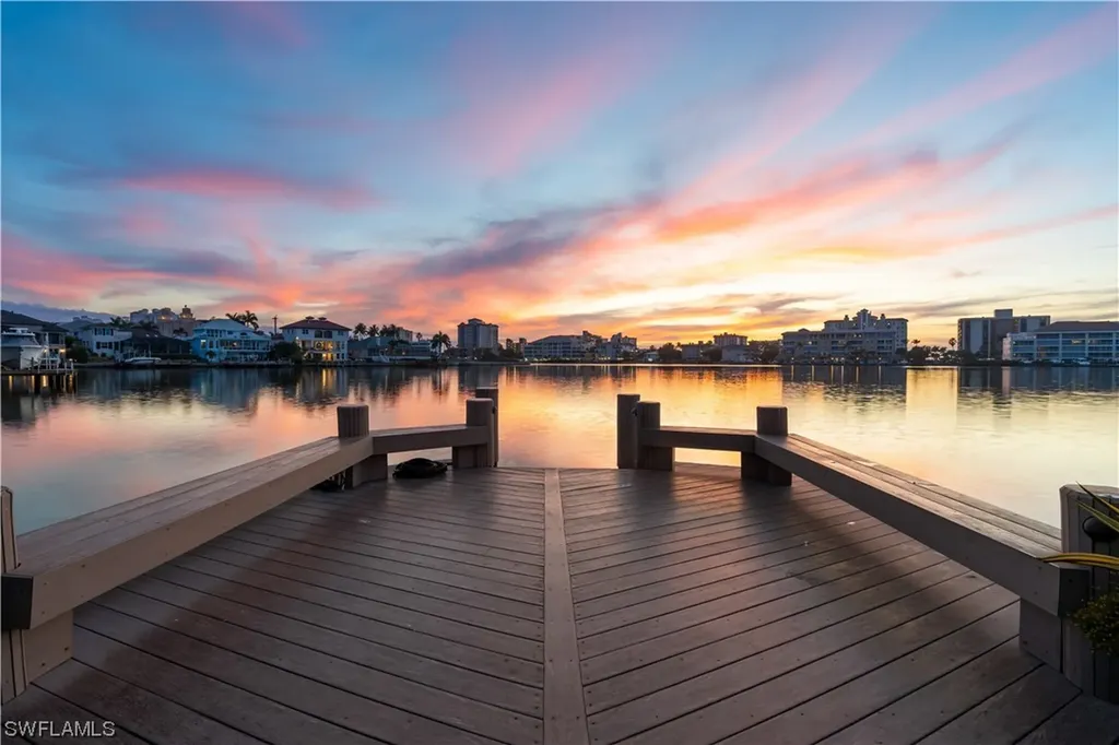368 Bayside Avenue Naples FL 34108