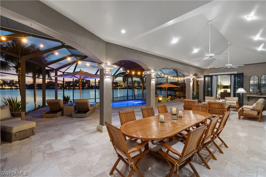 368 Bayside Avenue Naples FL 34108