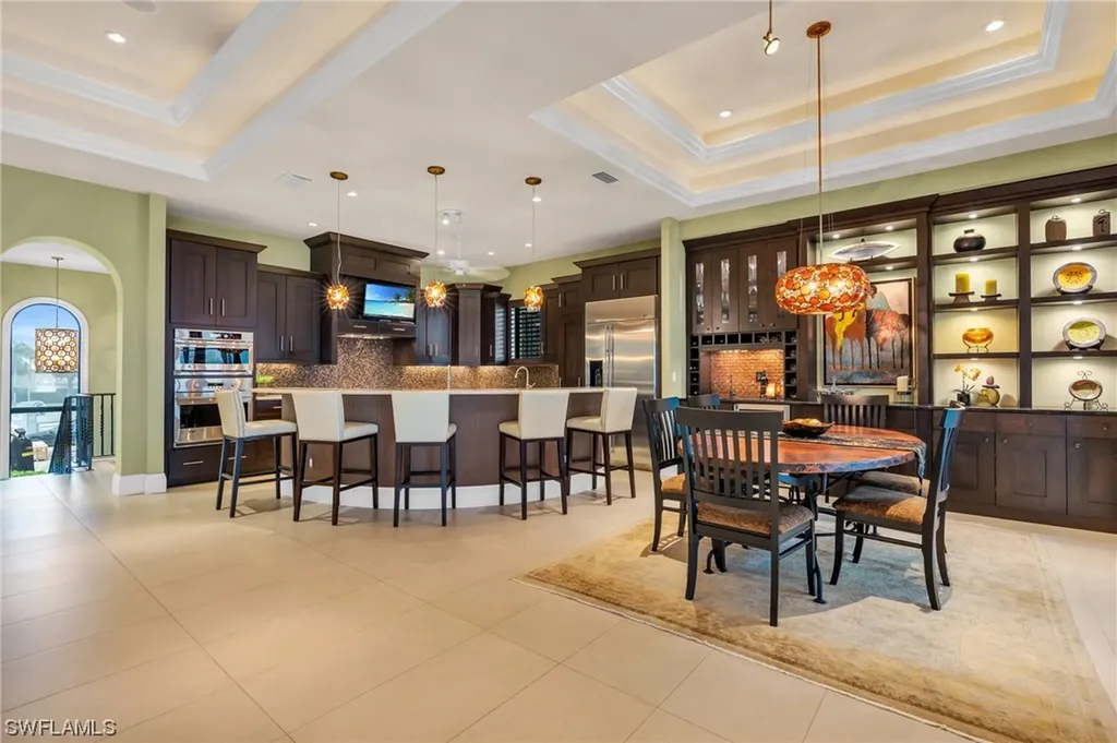 368 Bayside Avenue Naples FL 34108