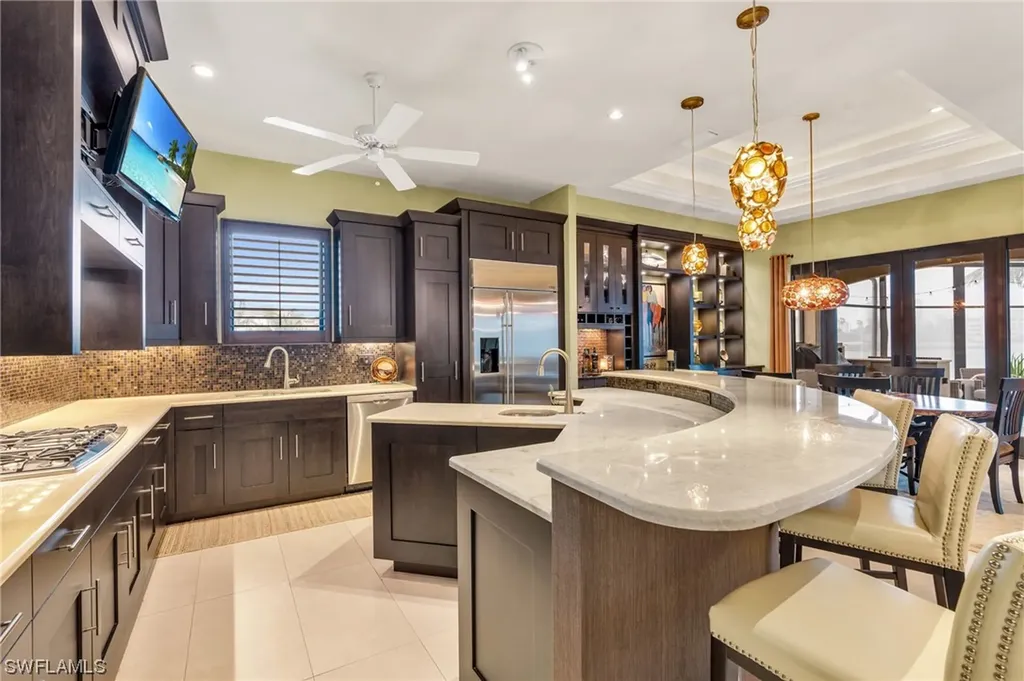 368 Bayside Avenue Naples FL 34108