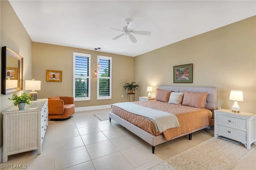 368 Bayside Avenue Naples FL 34108