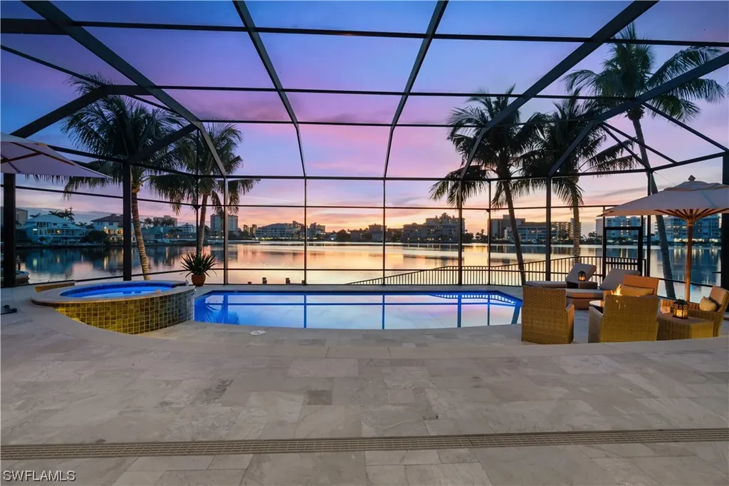 368 Bayside Avenue Naples FL 34108