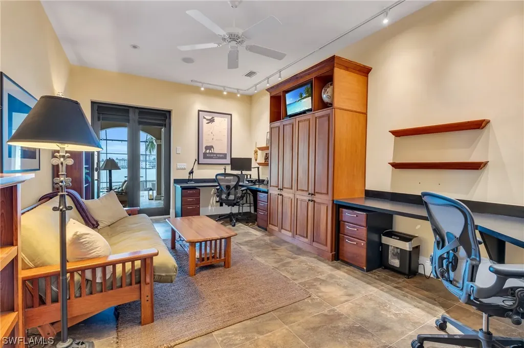 368 Bayside Avenue Naples FL 34108
