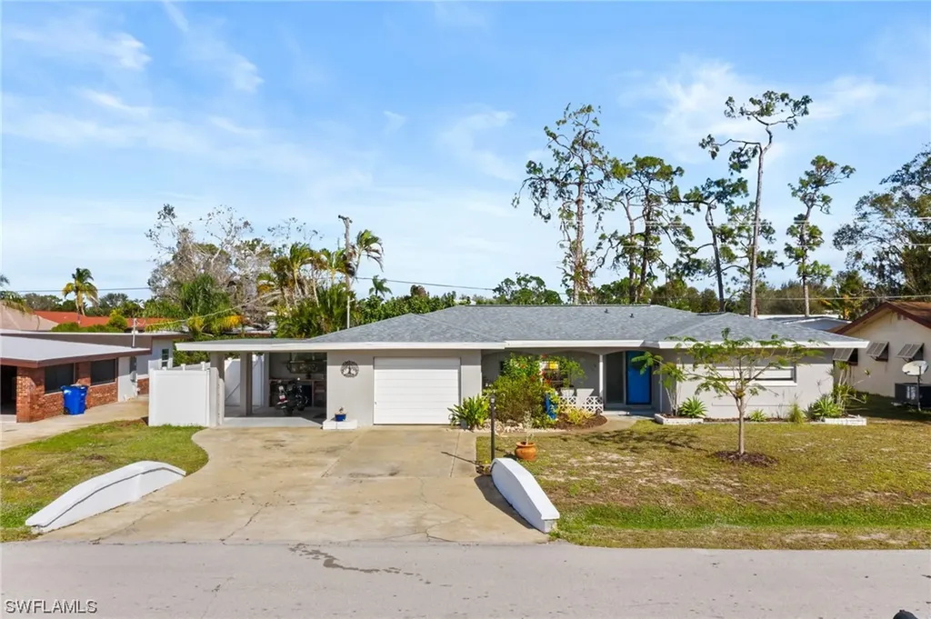 2267 Aldridge Avenue Fort Myers FL 33907