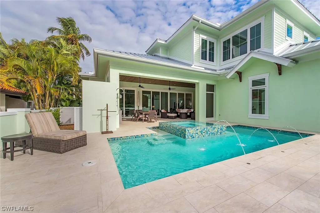 788 Broad Court S Naples FL 34102