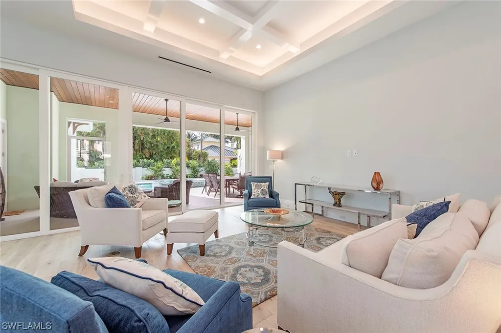 788 Broad Court S Naples FL 34102