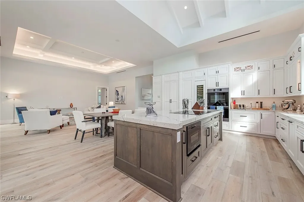 788 Broad Court S Naples FL 34102