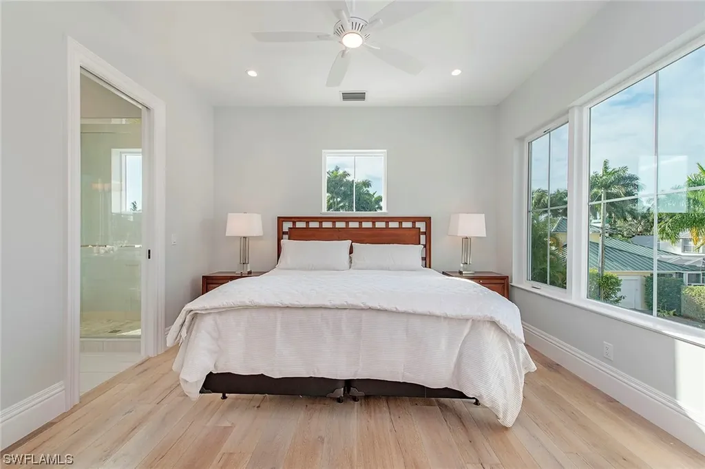 788 Broad Court S Naples FL 34102