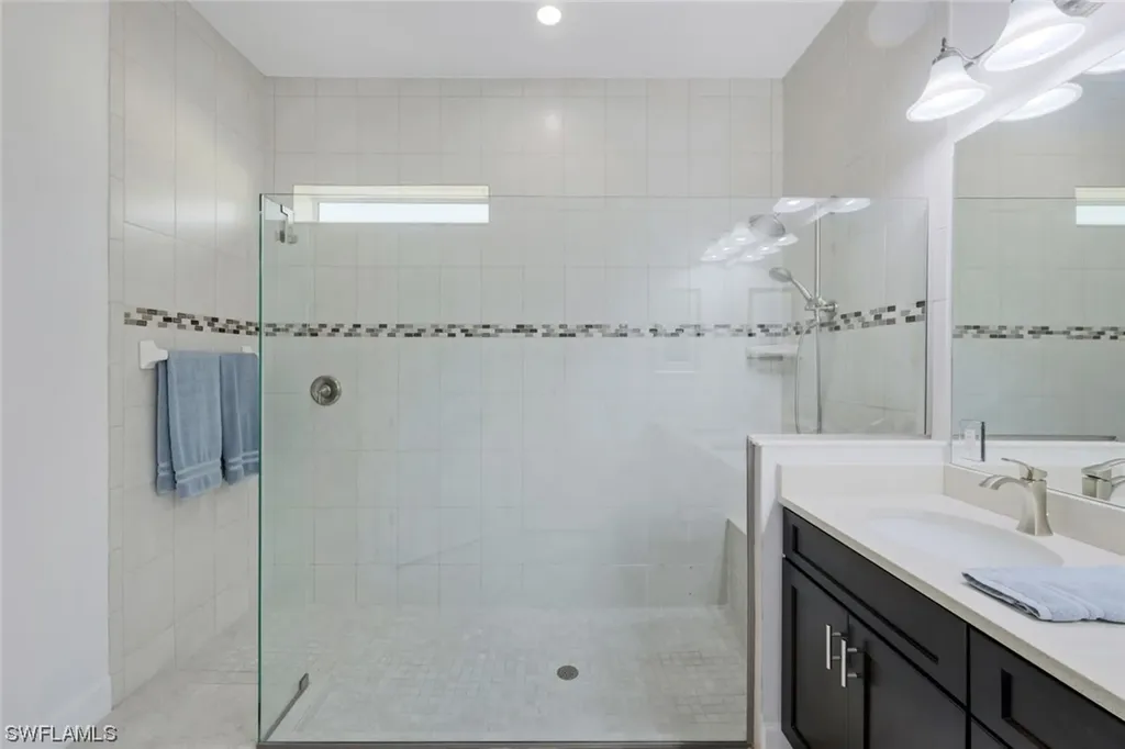 9104 Siesta Bay Drive Naples FL 34120