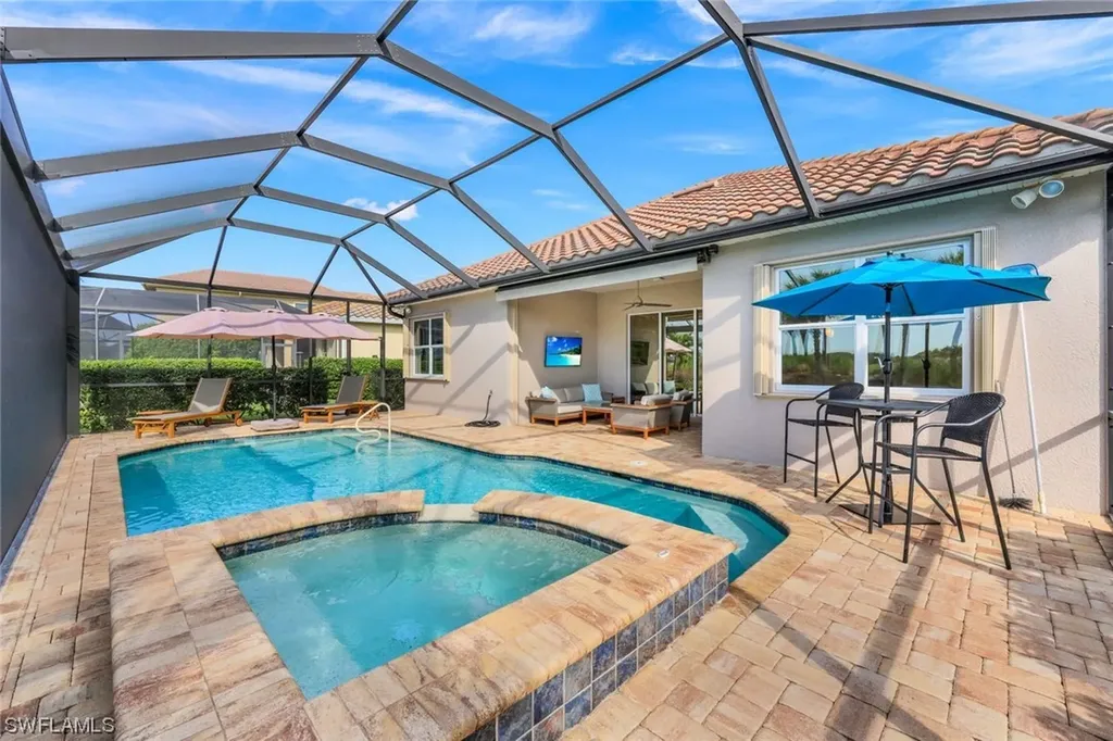 9104 Siesta Bay Drive Naples FL 34120