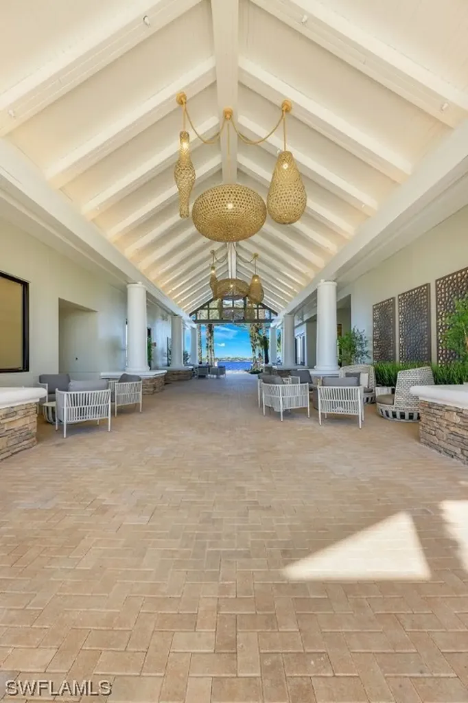 9104 Siesta Bay Drive Naples FL 34120