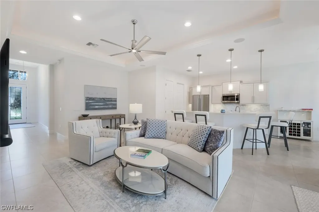 9104 Siesta Bay Drive Naples FL 34120