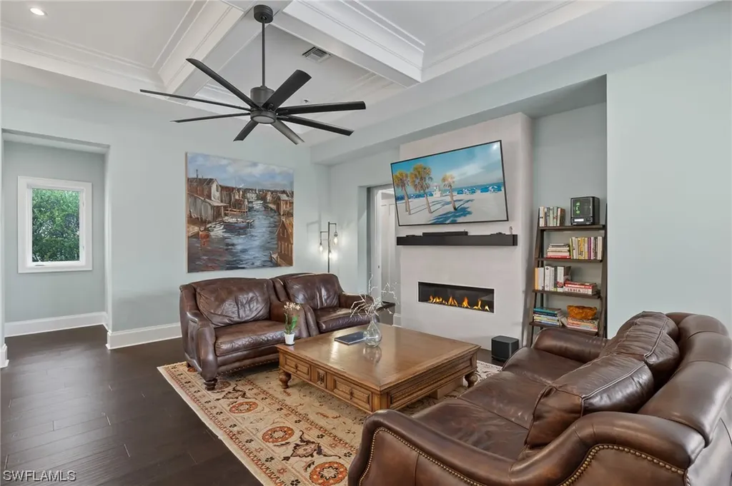 2275 Trout Court Naples FL 34102