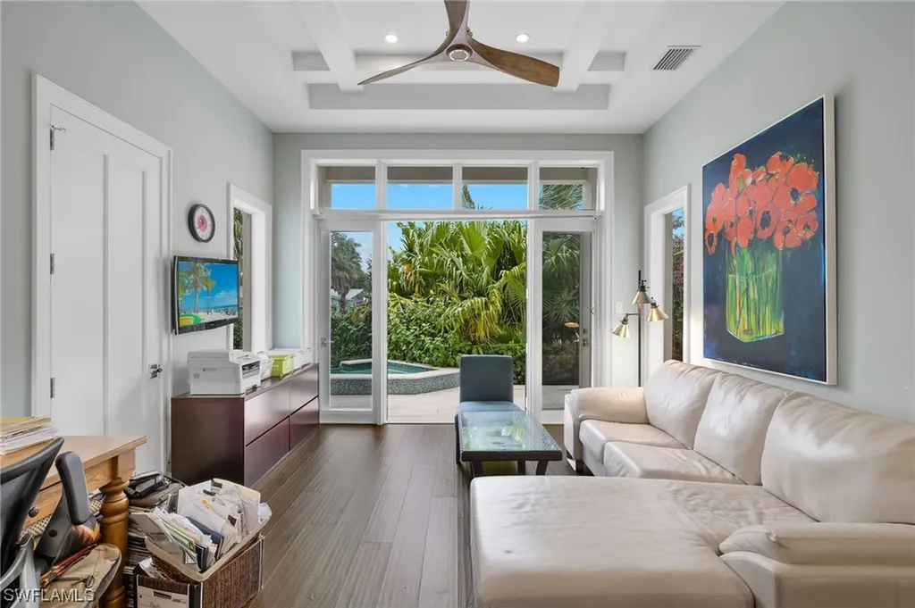 2275 Trout Court Naples FL 34102