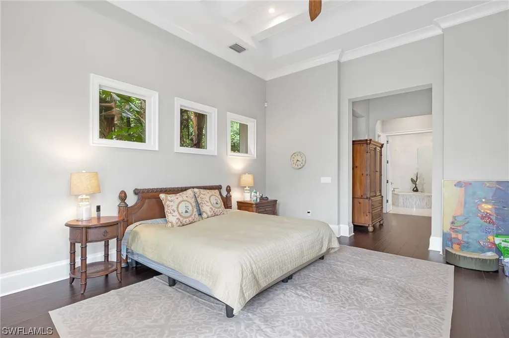 2275 Trout Court Naples FL 34102