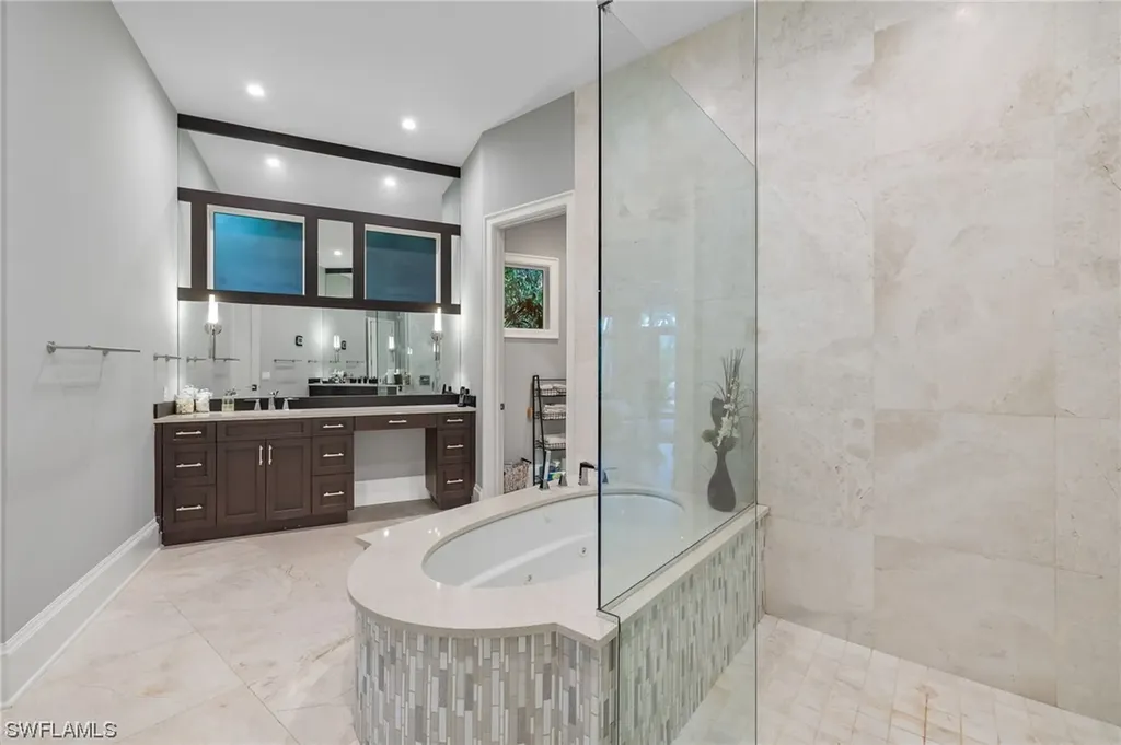 2275 Trout Court Naples FL 34102