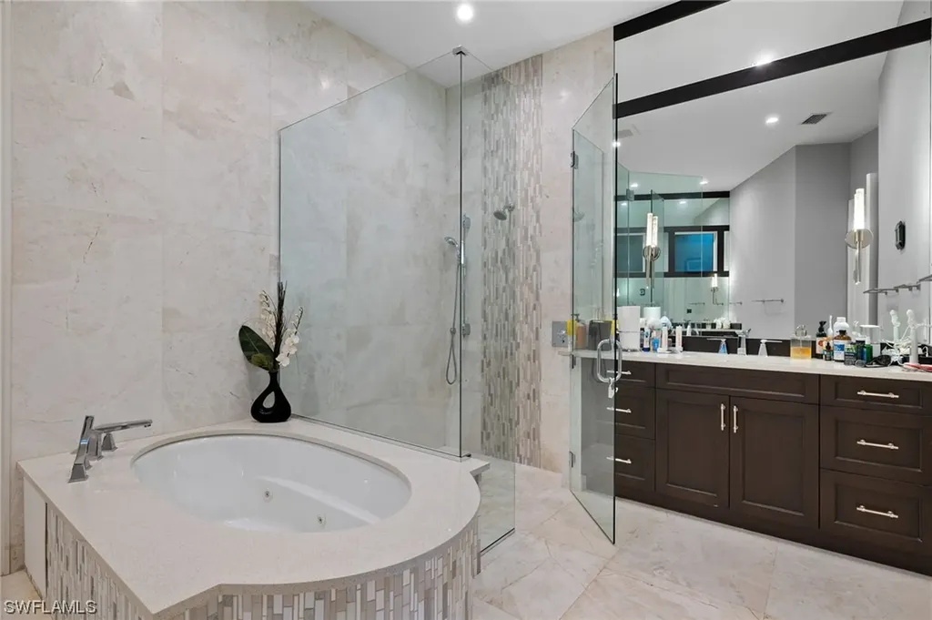 2275 Trout Court Naples FL 34102