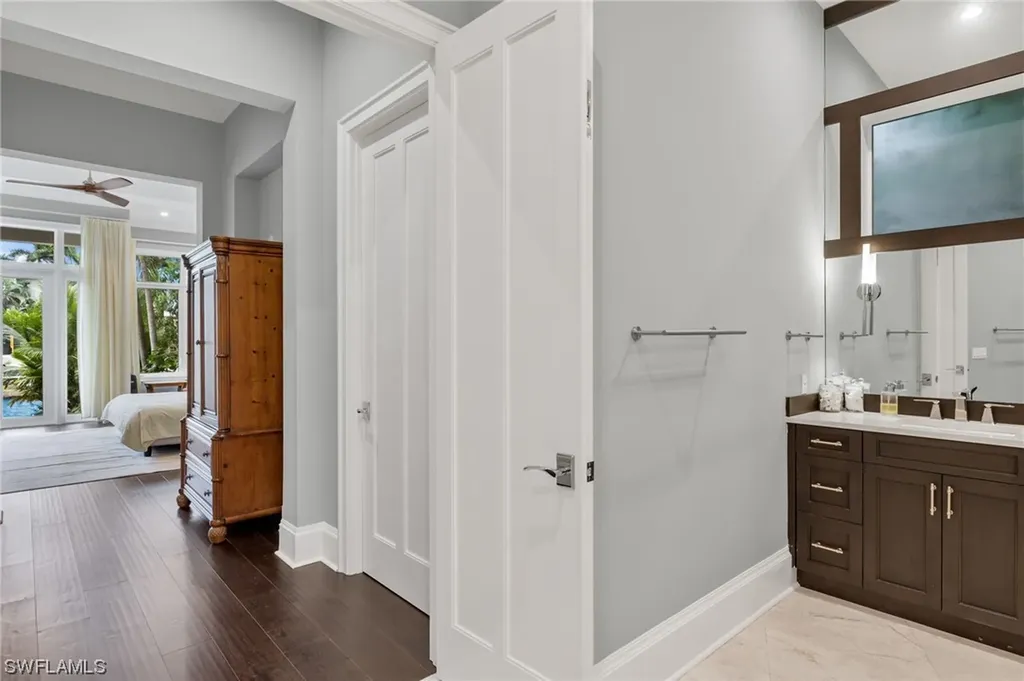 2275 Trout Court Naples FL 34102