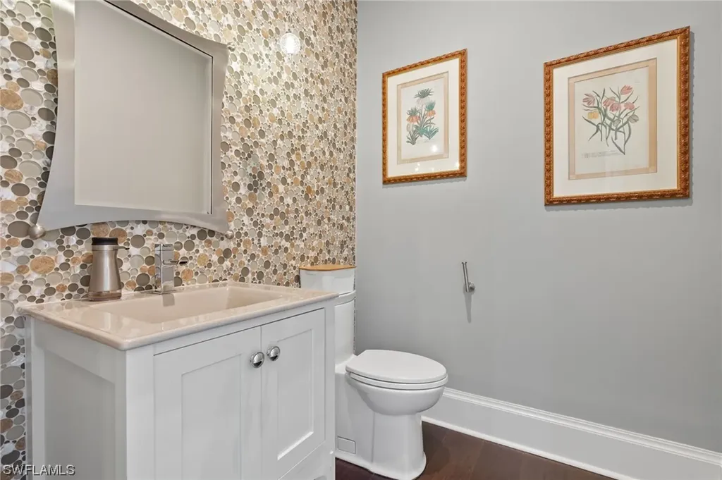 2275 Trout Court Naples FL 34102