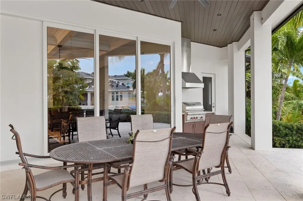 2275 Trout Court Naples FL 34102