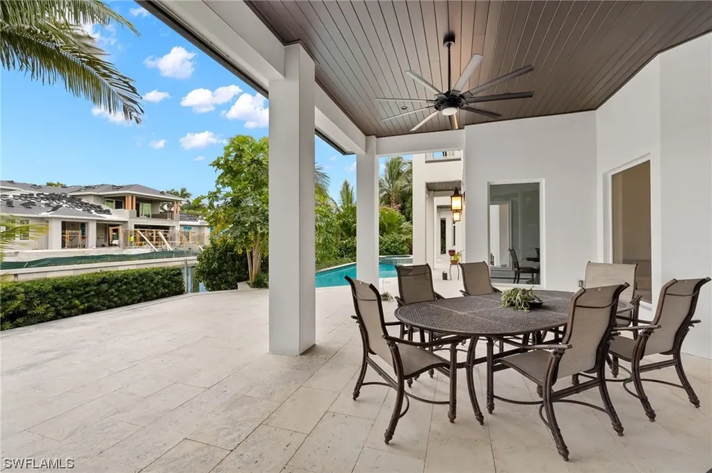 2275 Trout Court Naples FL 34102