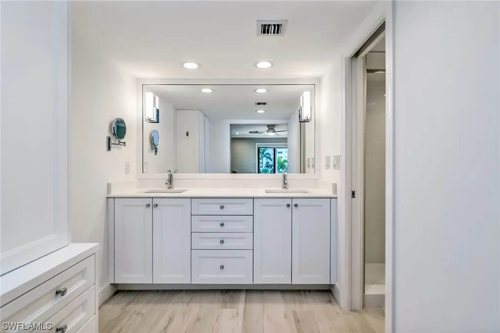 3430 Gulf Shore Boulevard N Naples FL 34103