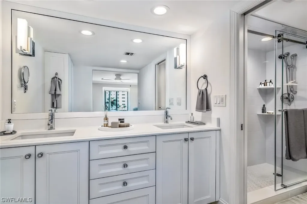 3430 Gulf Shore Boulevard N Naples FL 34103