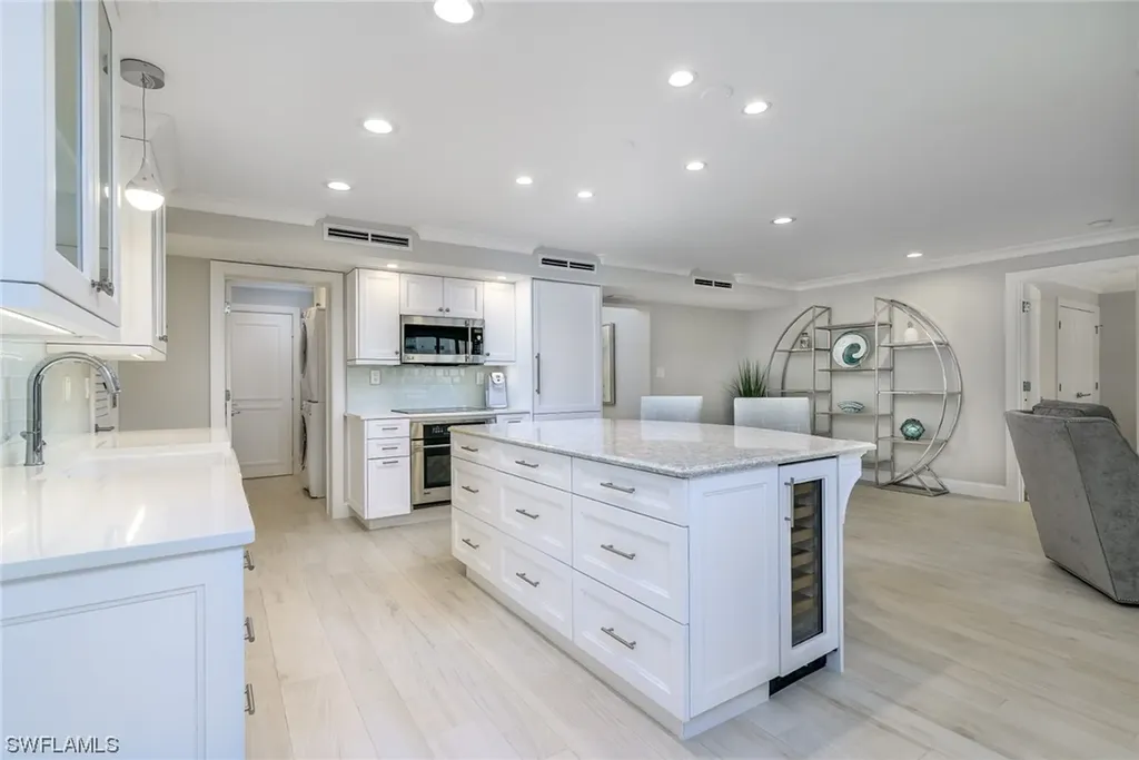 3430 Gulf Shore Boulevard N Naples FL 34103