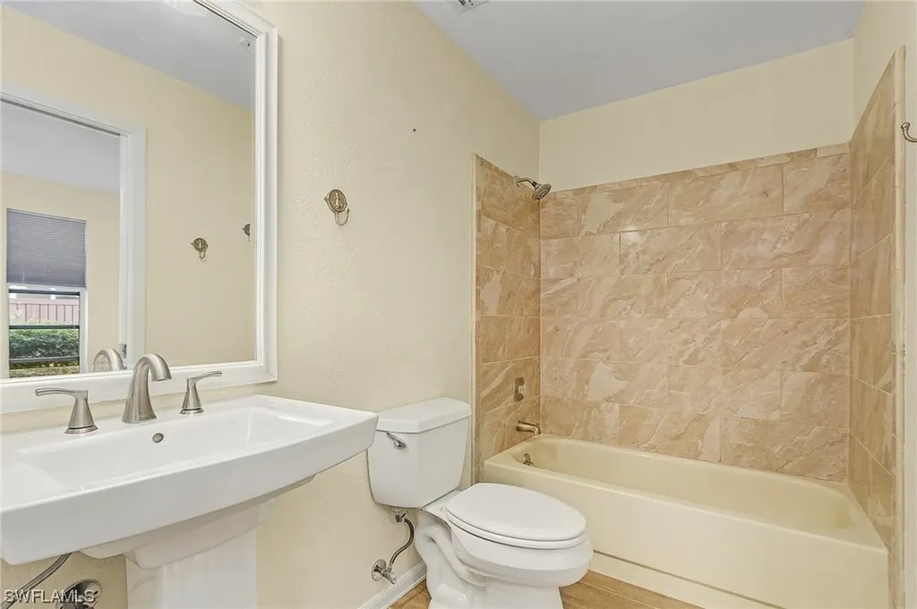 6372 Royal Woods Drive Fort Myers FL 33908