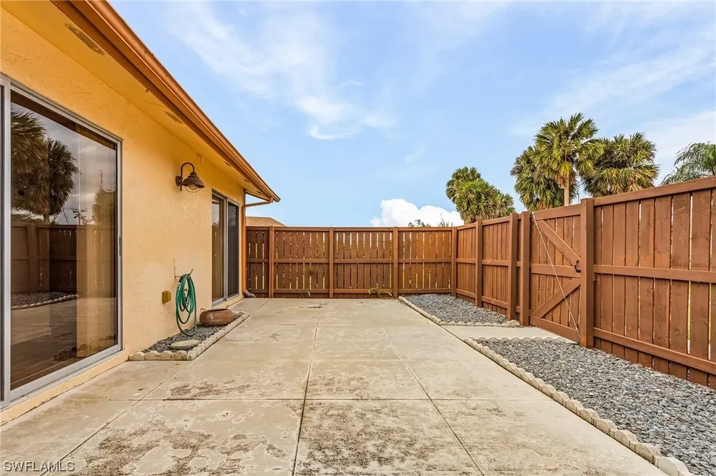 6372 Royal Woods Drive Fort Myers FL 33908