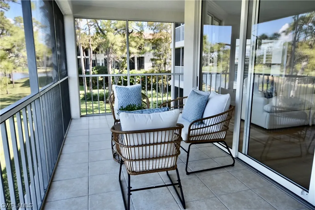 400 Wyndemere Way Naples FL 34105