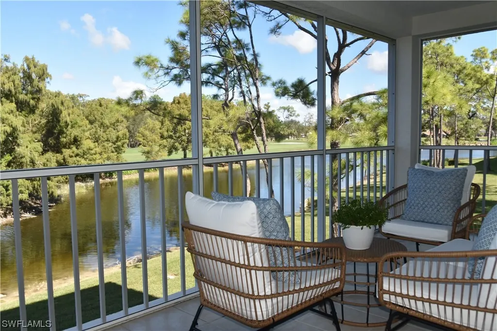 400 Wyndemere Way Naples FL 34105