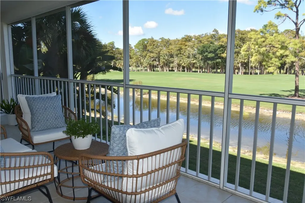 400 Wyndemere Way Naples FL 34105