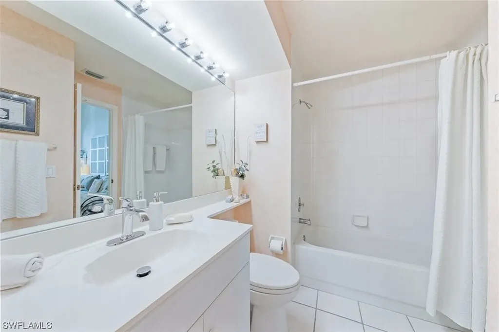 348 Carinosa Court Naples FL 34110