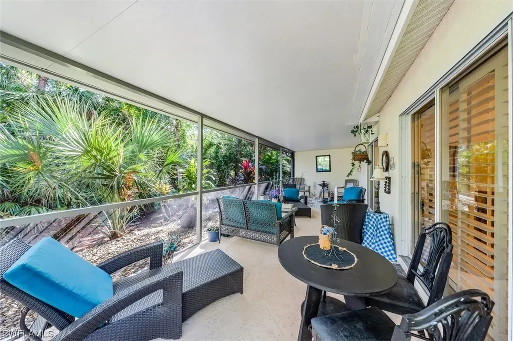 348 Carinosa Court Naples FL 34110